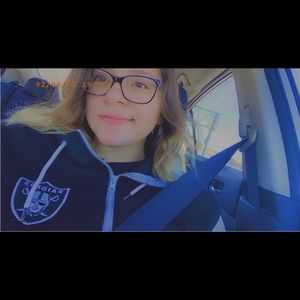 Meet your Posher, Destiny